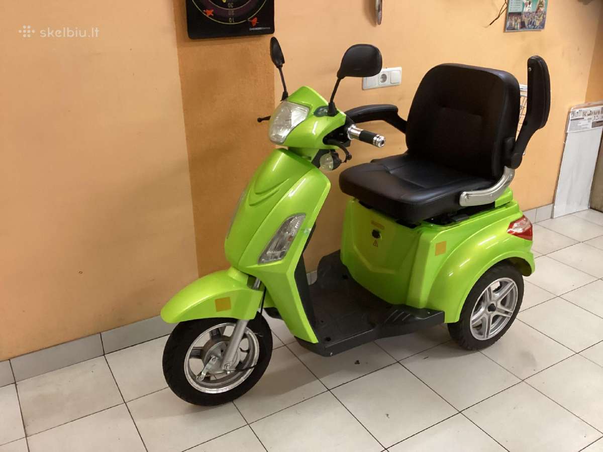 Parduodu elektrini vezimeli skuteri
