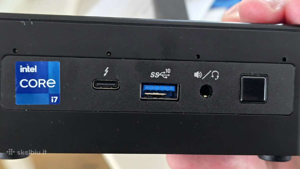 Intel Nuc11pahi7