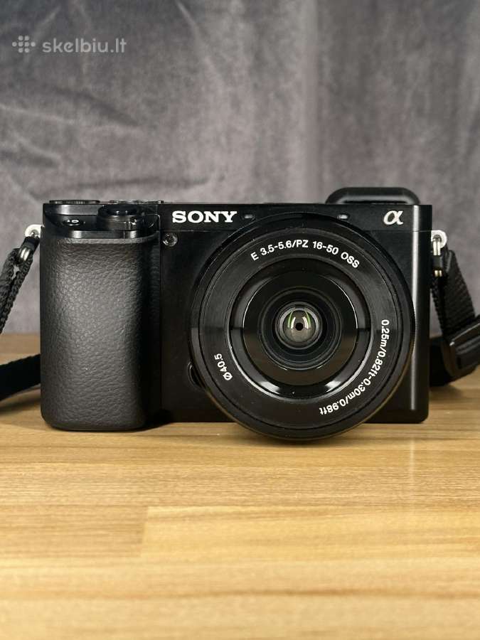 Sony a6100 + Sony E 16-50mm