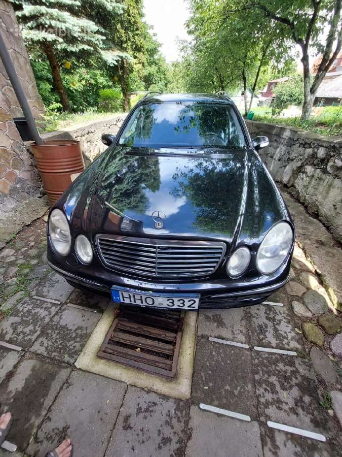 Mercedes benz e320