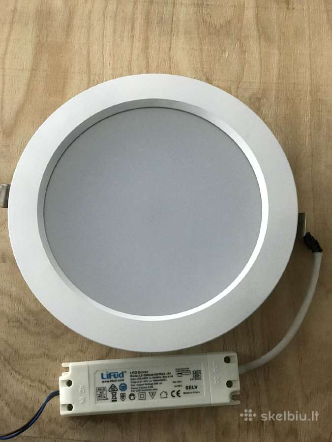 LED įleidžiamas šviestuvas 28w