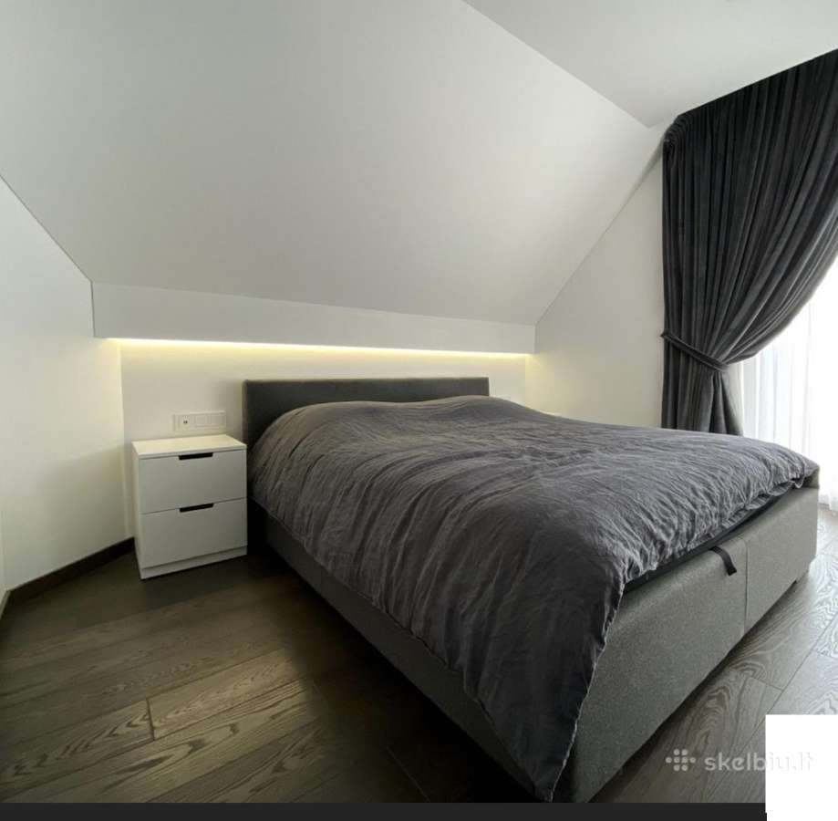 Dvigulė lova 160 x 200 cm su čiužiniu ir lovadėže