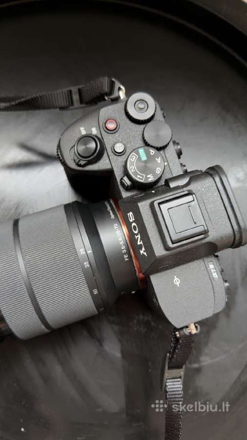 Sony a7 iv + ekranas ir stabilizatorius