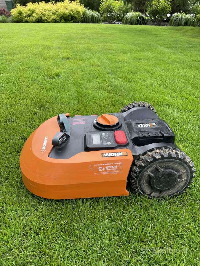 Worx Landroid L2000 + Acs kamera