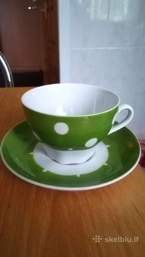 Puodeliai su lėkštutėmis