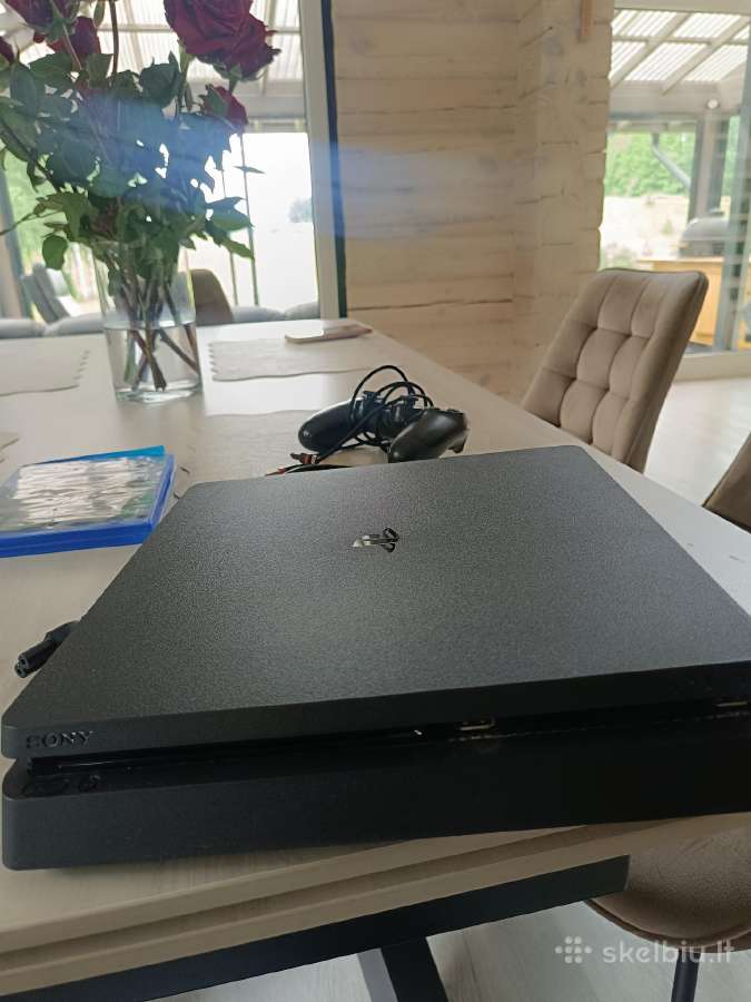 Parduodamas Ps4 Slim Su Pulteliu Ir Visais Laidais
