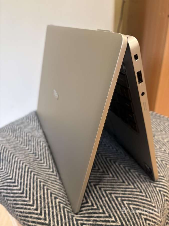 Dell Pro 14 su Intel(r) Core(t) Ultra 5 236v (8 pr