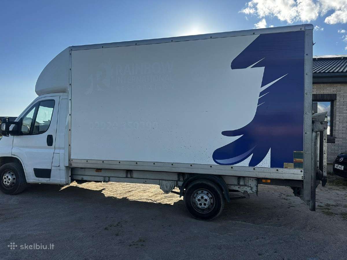 Peugeot mikroautobuso būda su liftu