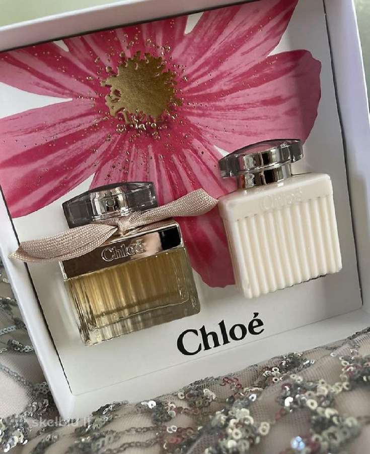 Chlo Signature