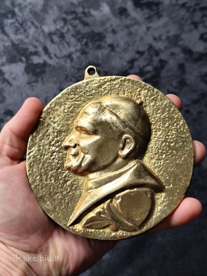 Žalvaris bareljefas - nuotraukos Nr. 2