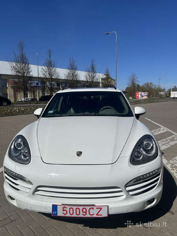 Porše caeyenne 3.0 hybrid 2012
