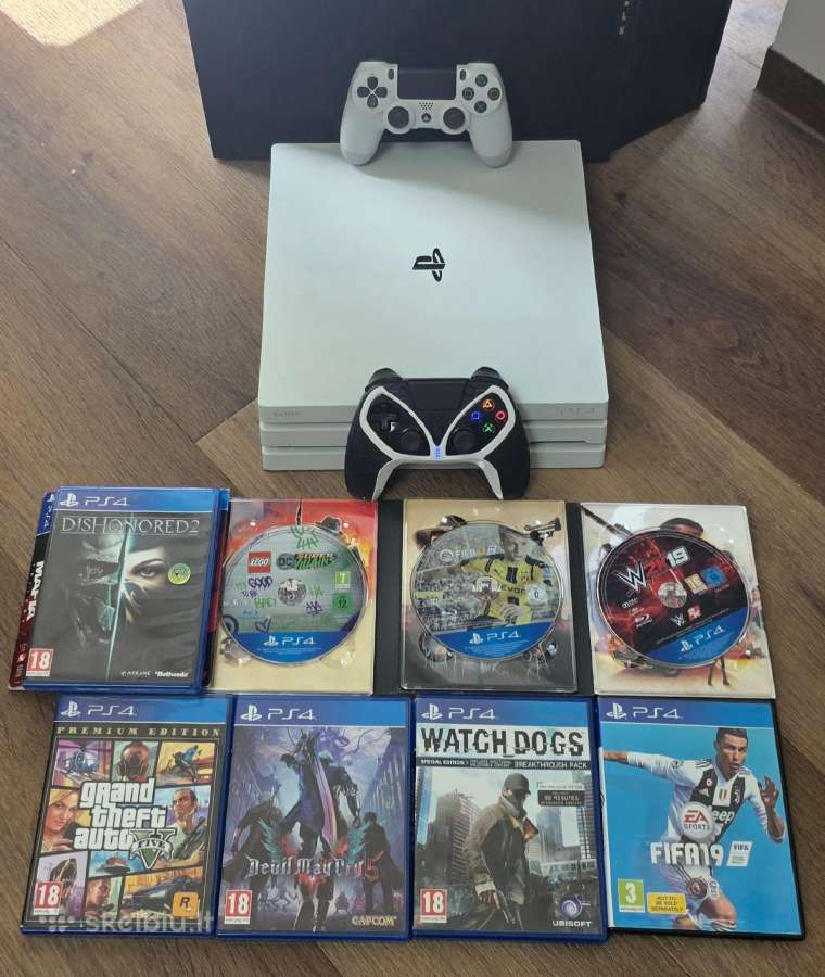 Playstation 4 pro - didelė komplektacija