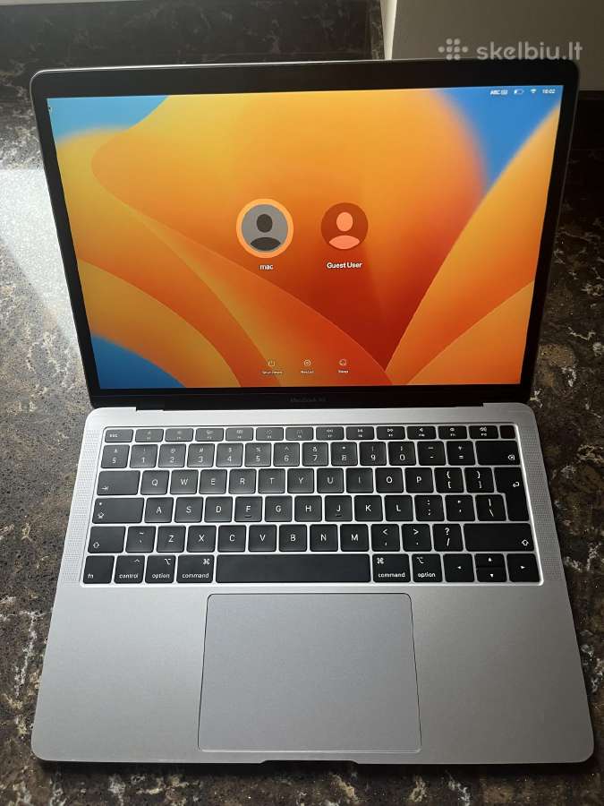 Apple MacBook Air Retina 13 - inch 2018