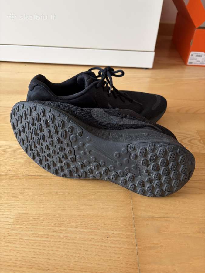 Nike sportbačiai - nuotraukos Nr. 4