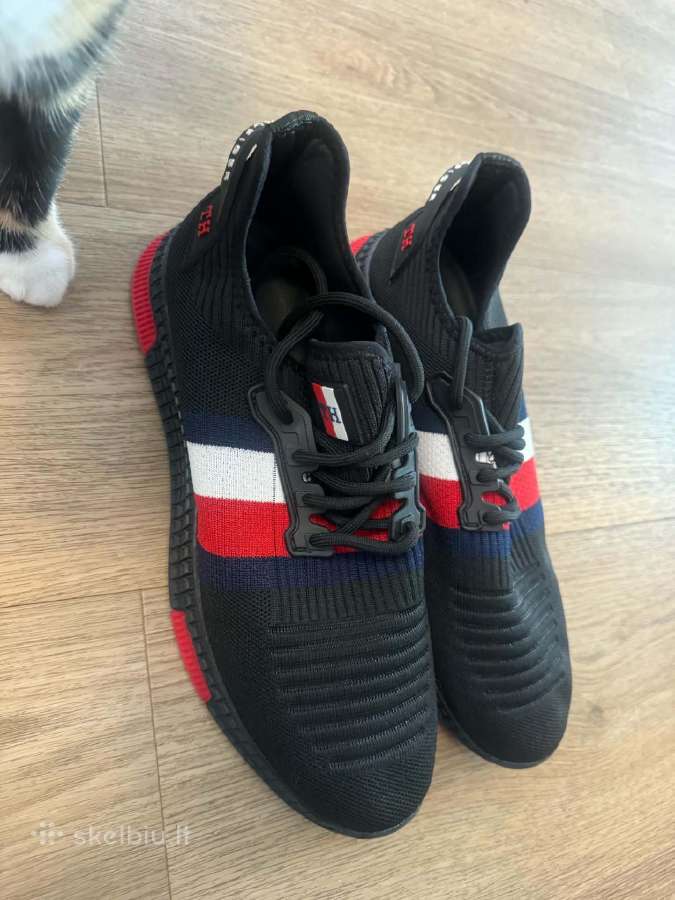 Parduodu naujus Tommy Hilfiger batus - nuotraukos Nr. 2