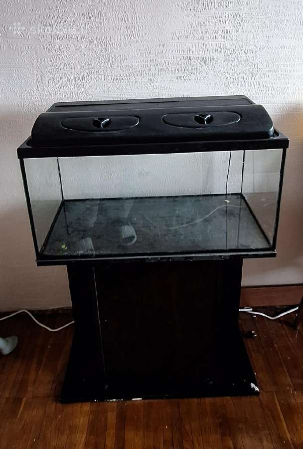 Akvariumas su spintele 112l