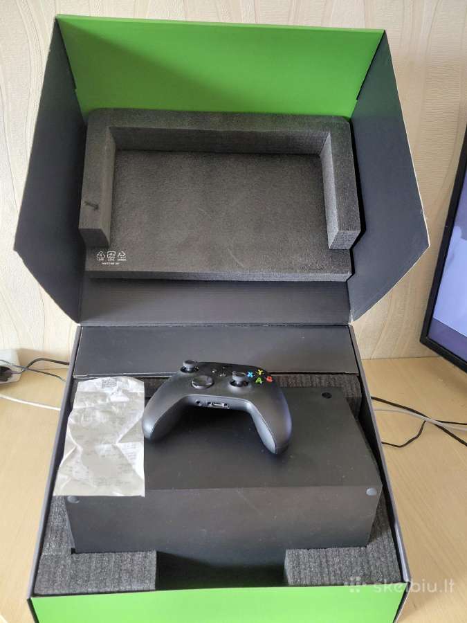 Parduodu xbox seria x