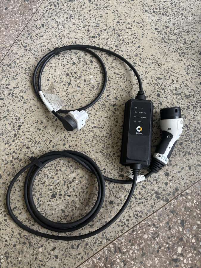Smart Eq/MB elektromobilio buitinis pakrovėjas