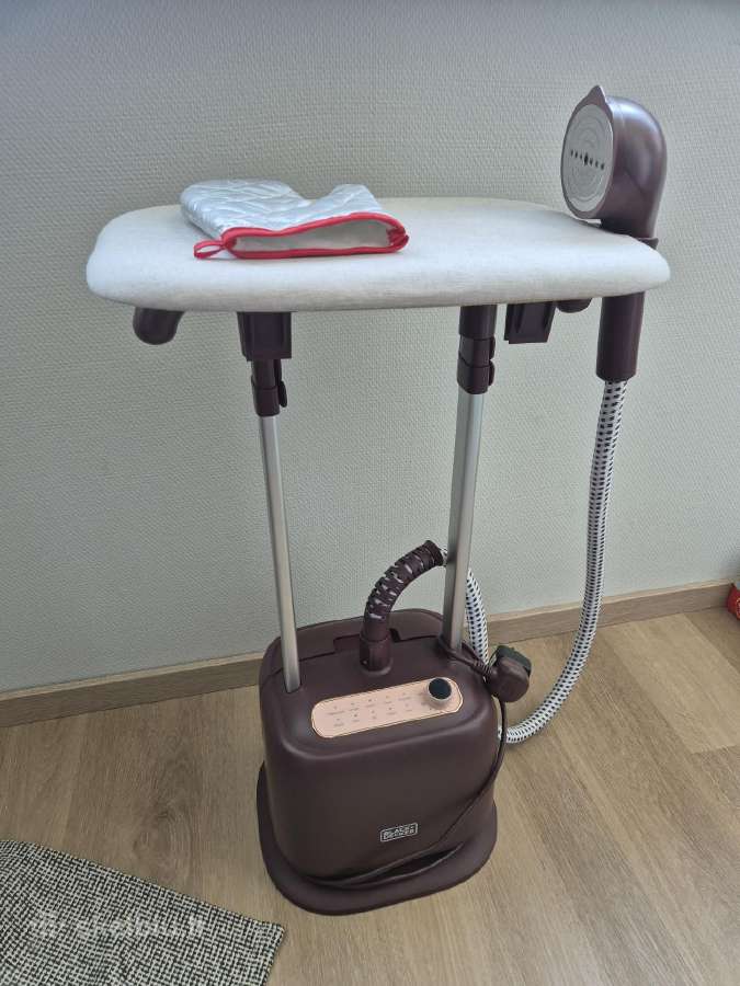 Black+decker garų lygintuvas
