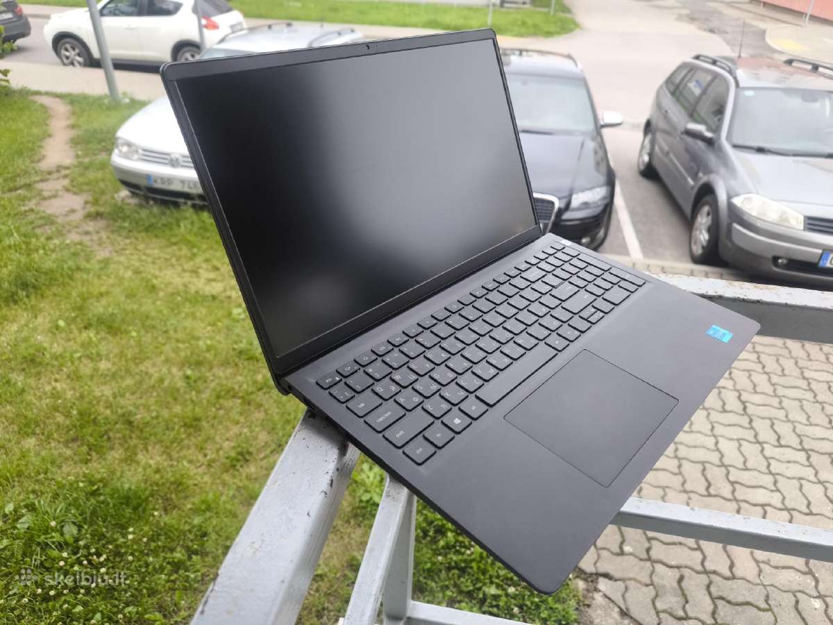 Vostro i3 11th/15,6"ips/8gb/SSD/w11