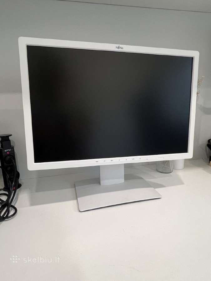 Fujitsu Dy24w-7 monitorius