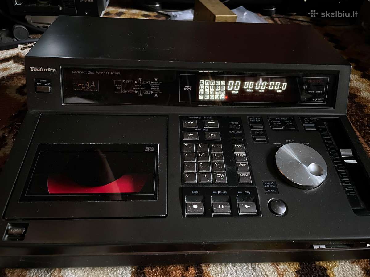Neveikiantis Technics SL-p1200 CD grotuvas
