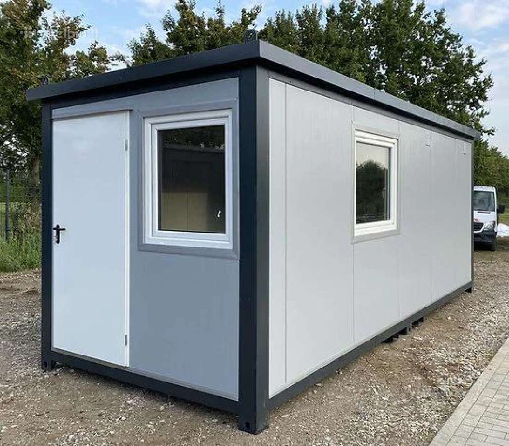 6x2.40 m container + WC, shower and kitchen