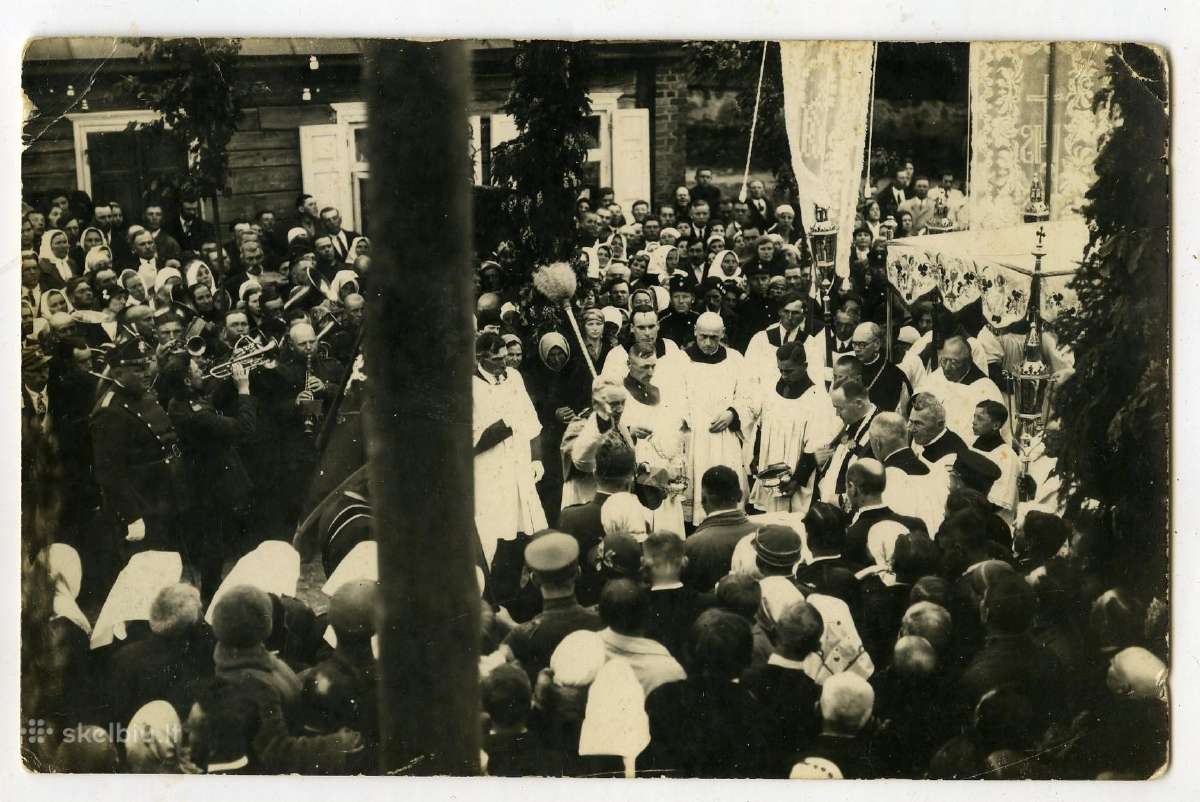 Fotografija religinė šventė Radviliškyje 1930