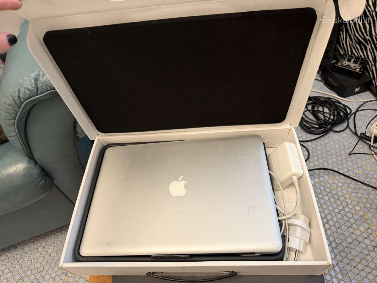 MacBook Pro 15,4 A1286, modelis Md318b/a - nuotraukos Nr. 3