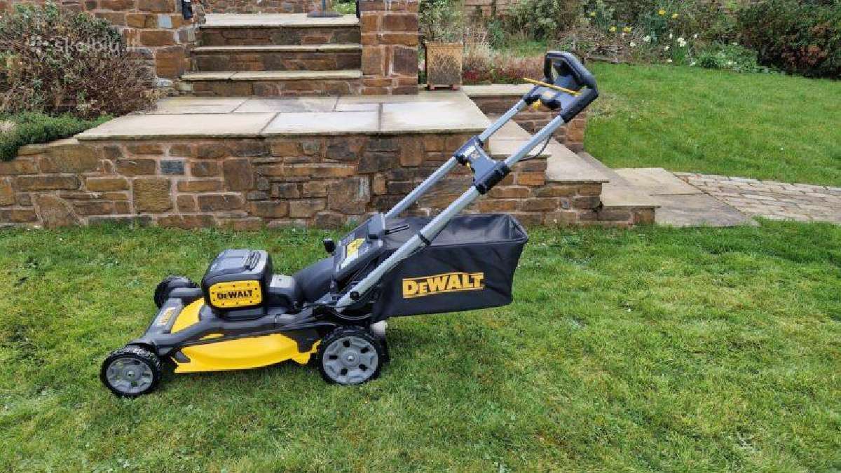 Dewalt Dcmwp134n žoliapjovė