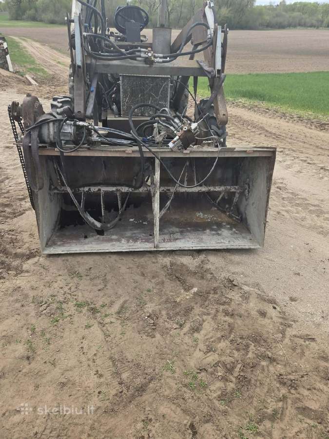 Betono maišyklė prie traktoriaus