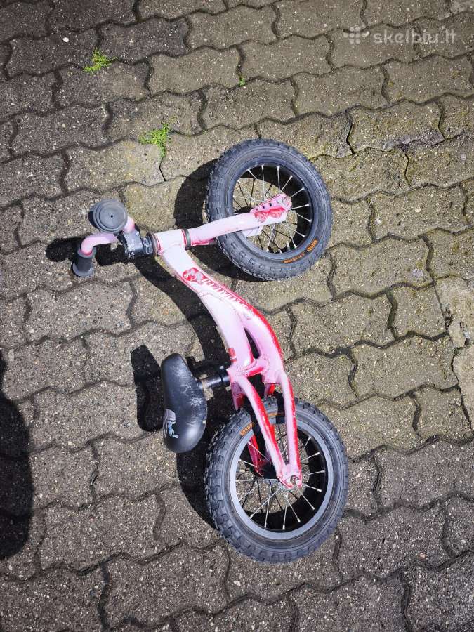 Specialized balansinis dviratukas