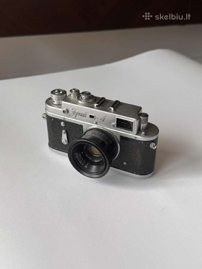 Zorki-4 + Jupiter-8 50mm f/2