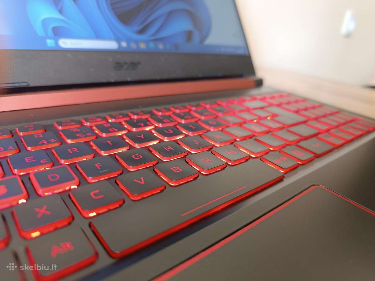 Acer Nitro su Ryzen 5 / 512 GB Nvme / 4 GB video