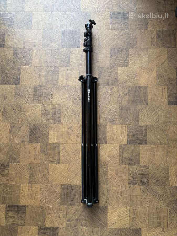 Quadralite Air260 stovas