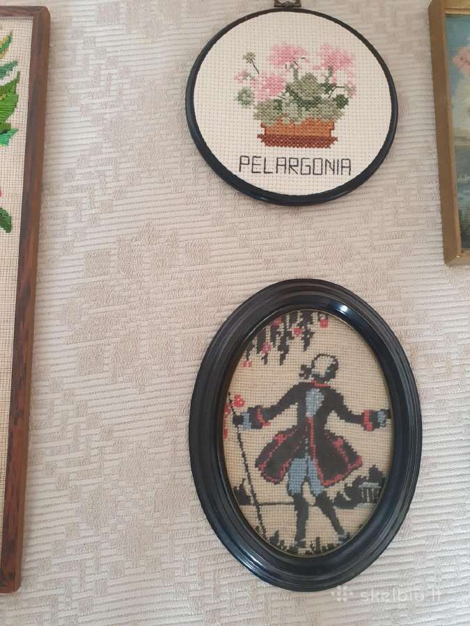 Interjero detalės,paveikslai siuvinėti kryžiuku - nuotraukos Nr. 8