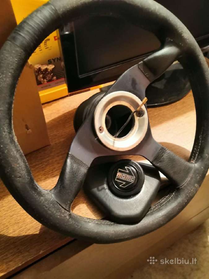 Momo sportinis vairas su pilnu komplektu