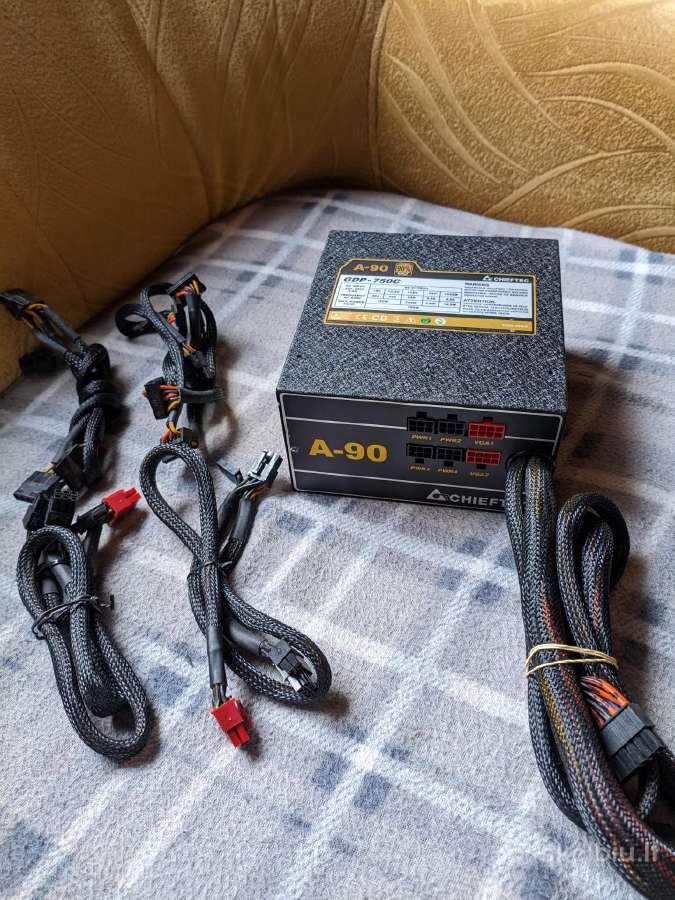Chieftec A-90 750w 80+ Gold / Gpu 4x8 pin