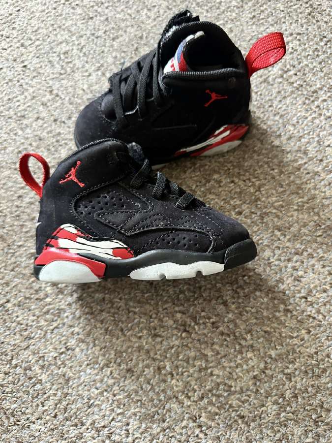 Jordan 6 Kids Sneakers