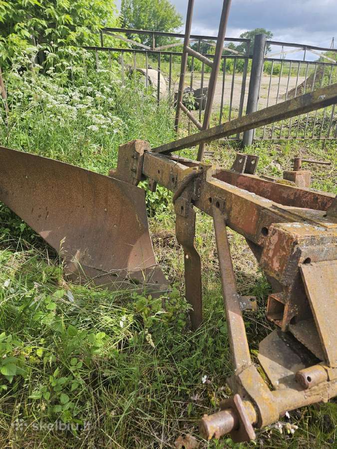 Parduodama žemės ūkio technika. - nuotraukos Nr. 2