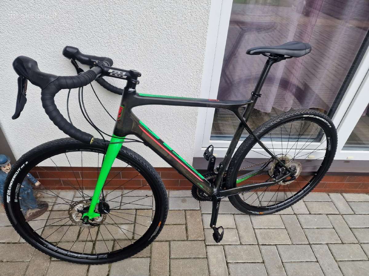 GT carbon gravel