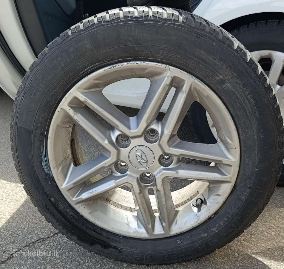 Ratlankiai su padangomis 230€