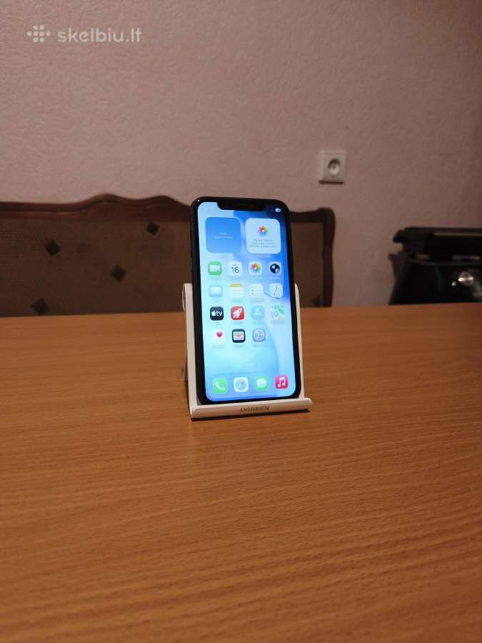Juodas iPhone 11 ,128gb