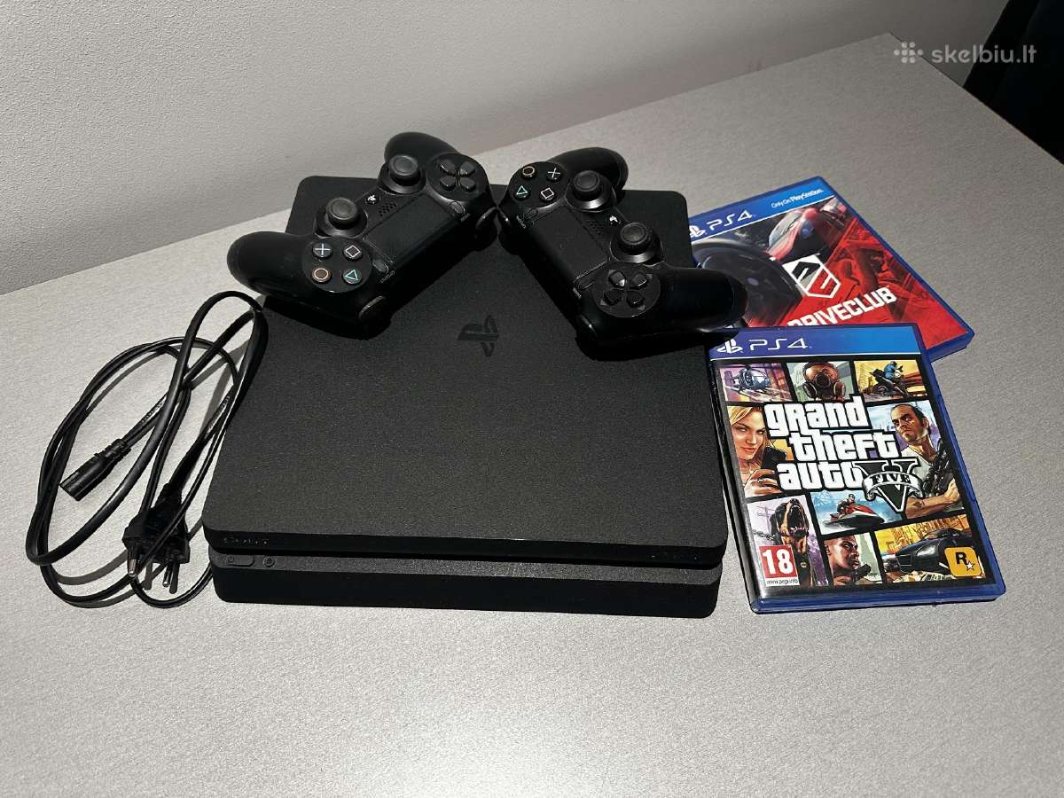 Playstation 4 slim