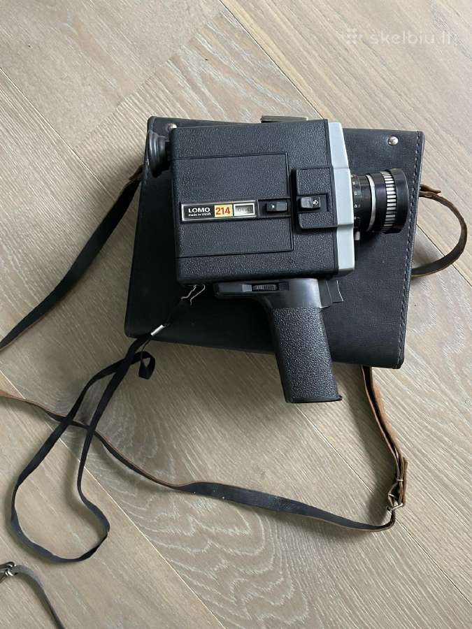 Super 8 juostine kino kamera.