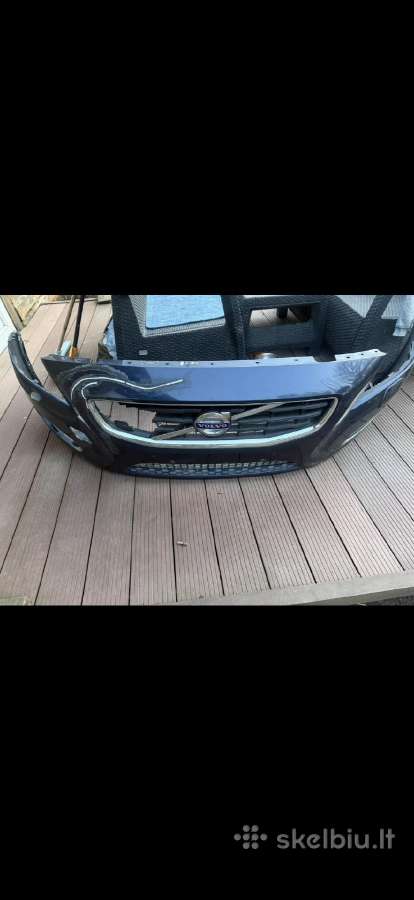 Bamperis volvo