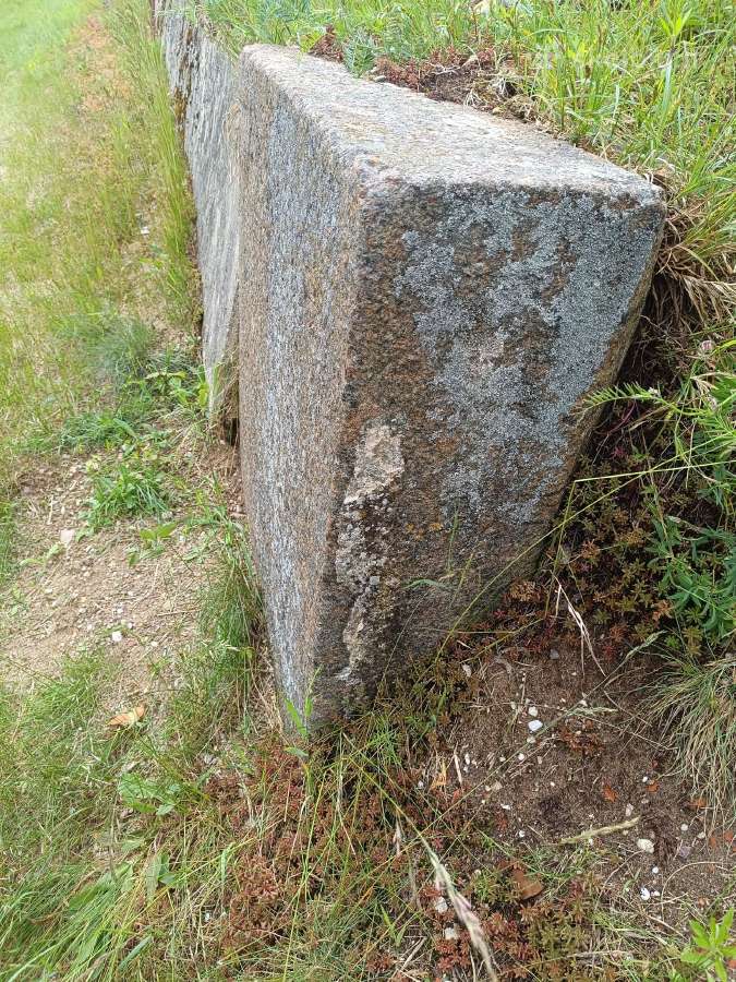 Akmens granito plokšte - nuotraukos Nr. 3