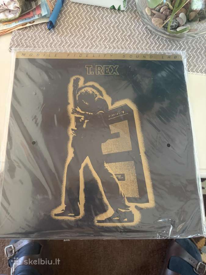 T-rex “Electric Warrior 1971-2019