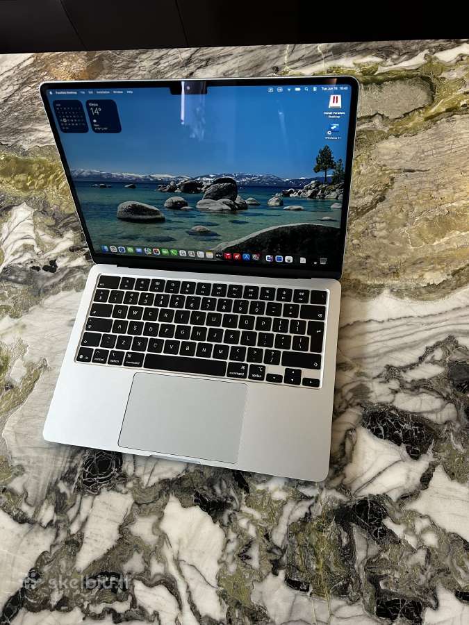 Parduodamas MacBook Air M4 512gb