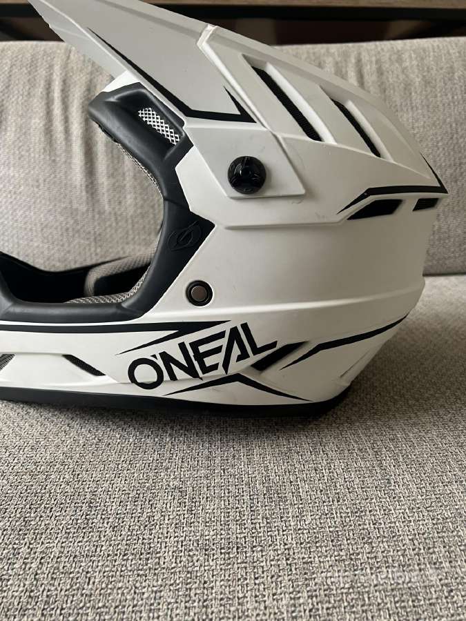 Oneal šalmas XS dydis